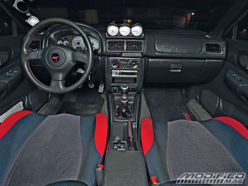 Subaru Impreza 22b STI салон