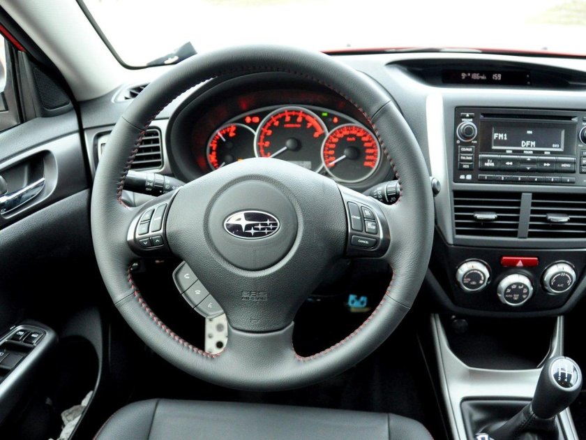 Subaru Impreza 2008 салон