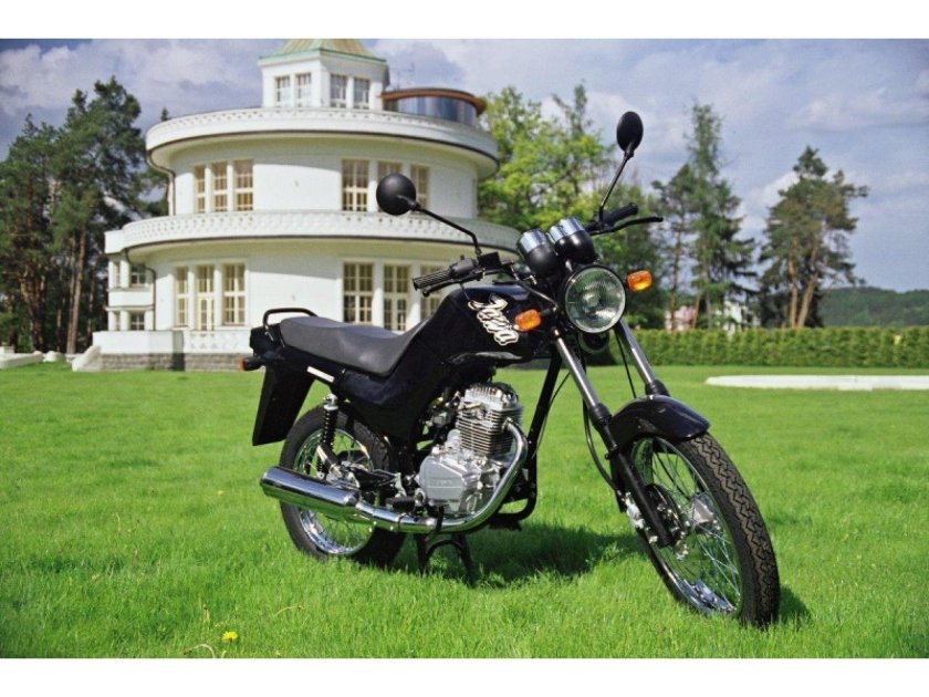 Ява Денди 125