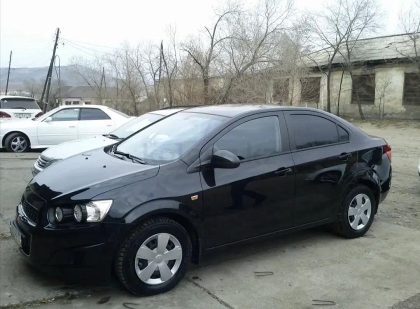 Chevrolet Aveo t300 черный