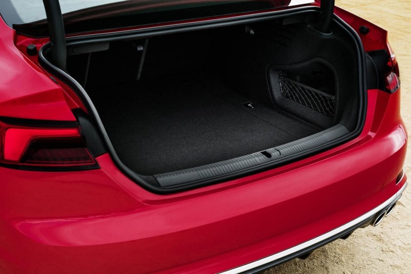 Audi a5 багажник