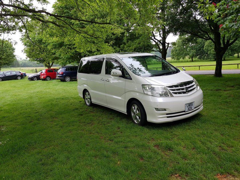 Toyota Alphard 2006