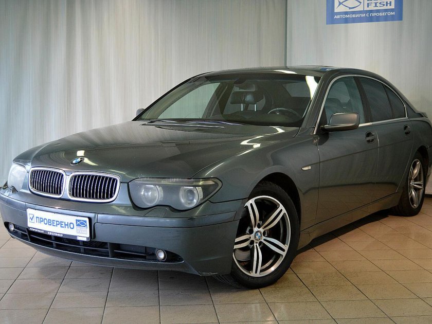 BMW 745i 2002