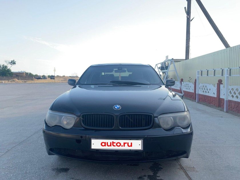 Бмв 7 серии 2002