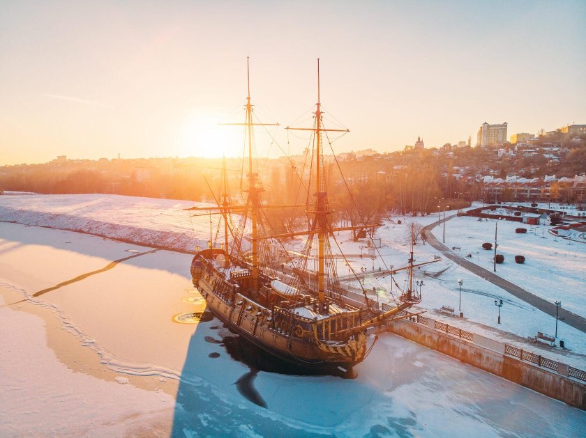 Воронеж Адмиралтейская площадь корабль