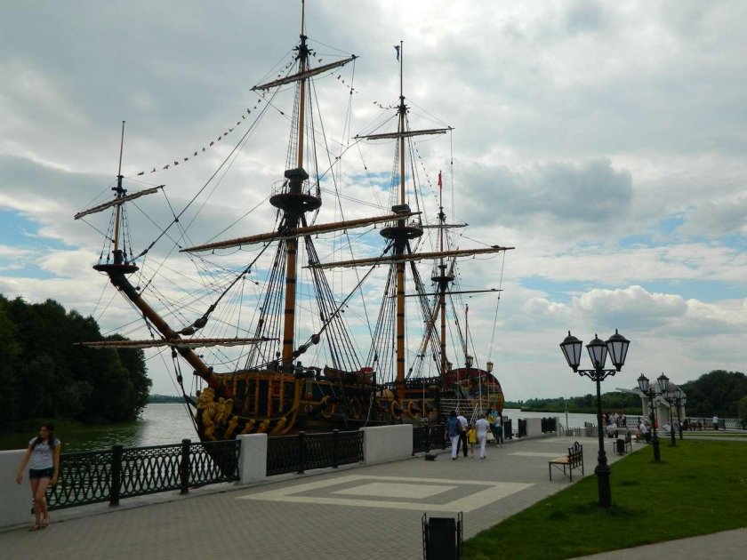 Петровская набережная Воронеж