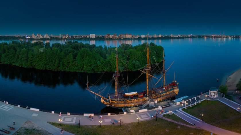 Адмиралтейская площадь Воронеж