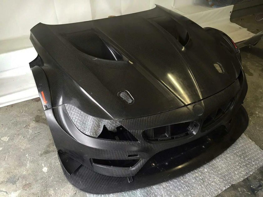Капот из карбона Мазда 3 BL