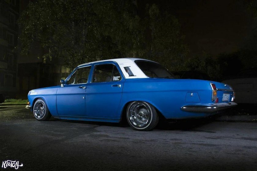 ГАЗ 24 Волга синяя