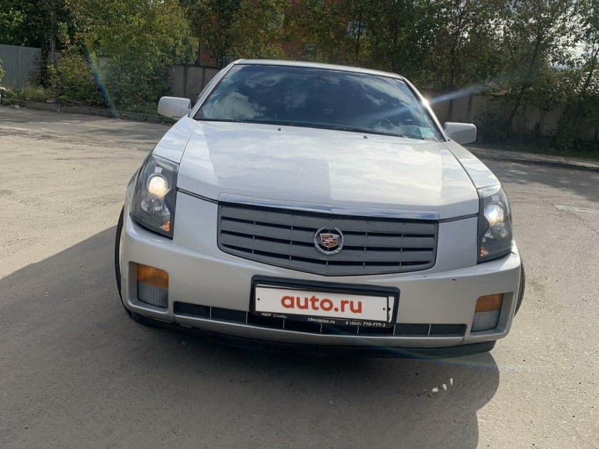 Кадиллак седан 2003