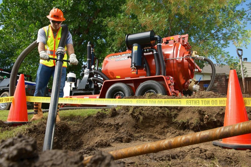 Дитч Витч экскаватор