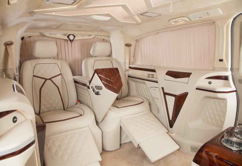 Мерседес Вито 2022 салон Люкс