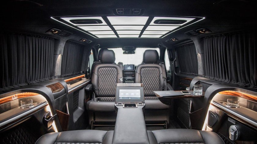 Мерседес Бенц Виано 2022