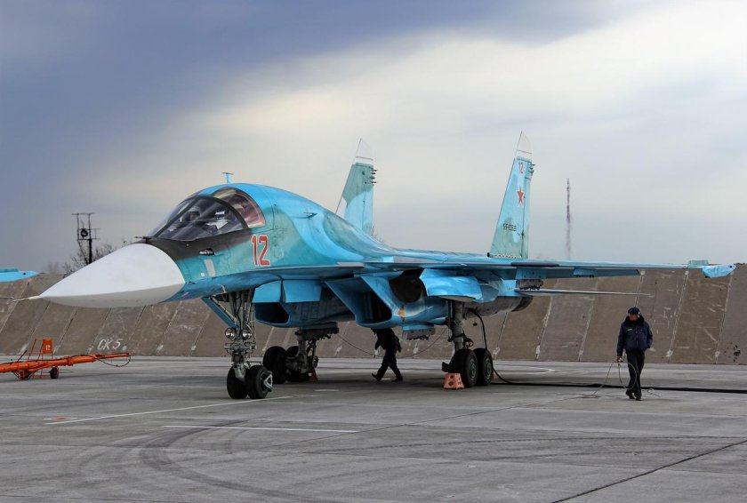 Су 34 22 красный