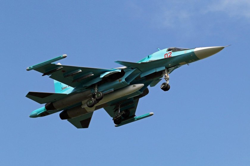 Су-34 бомбардировщик