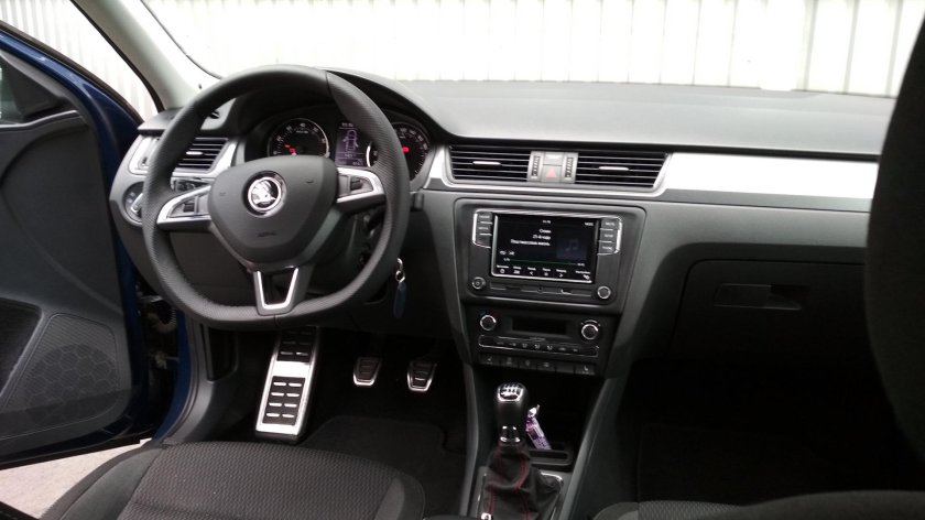 Skoda Rapid Ambition комплектация