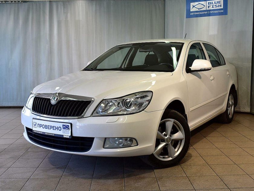Шкода Октавия 2012