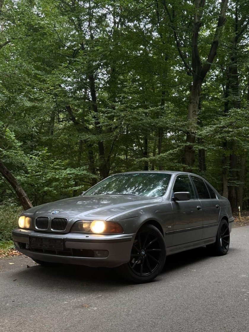 Бмв 5 е39 серебристая