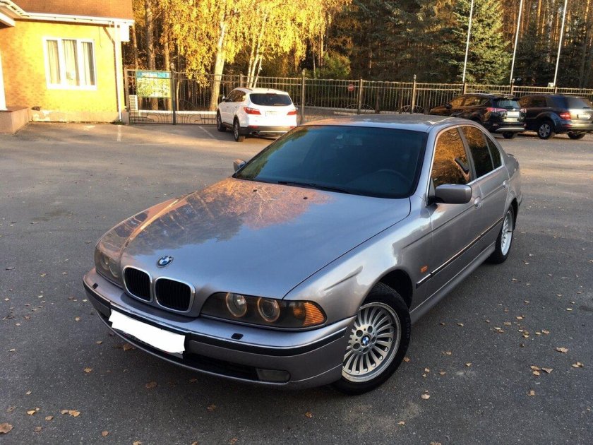 BMW e39 528