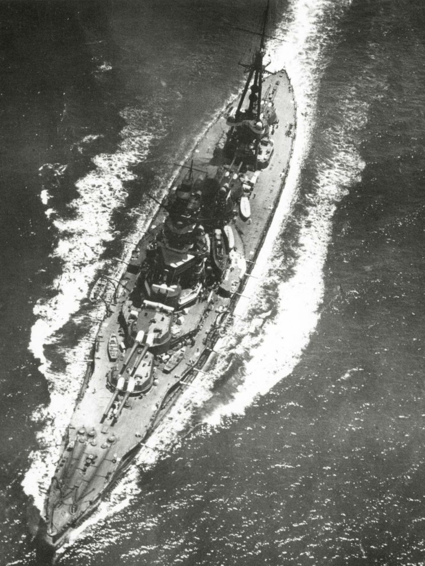 Японский линкор Хьюга