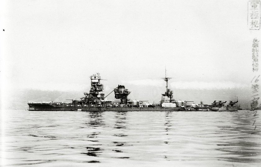 Линкор авианосец Хьюга