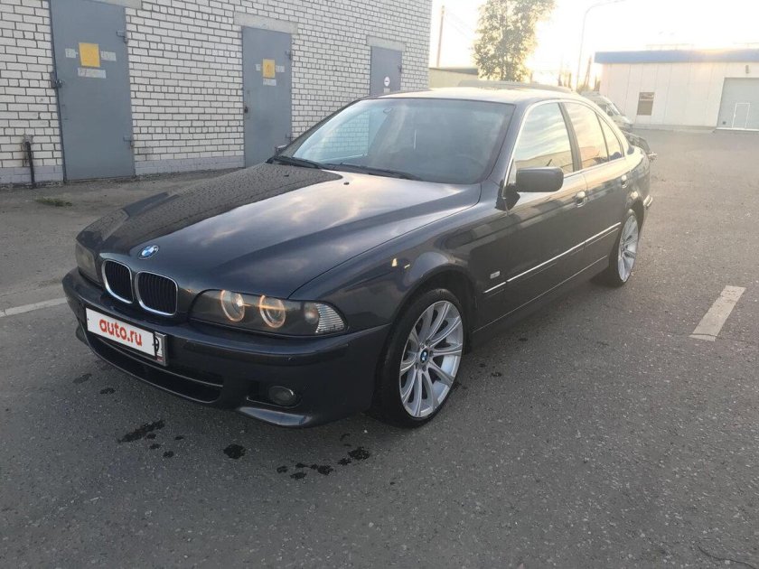 БМВ е39 523i