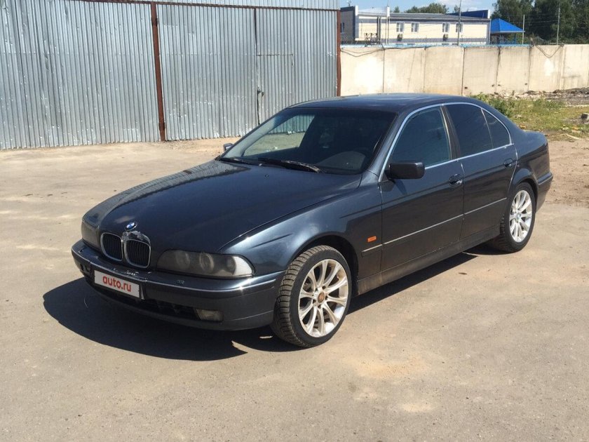 BMW 523i 1998