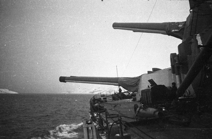 Линкор Архангельск 1944