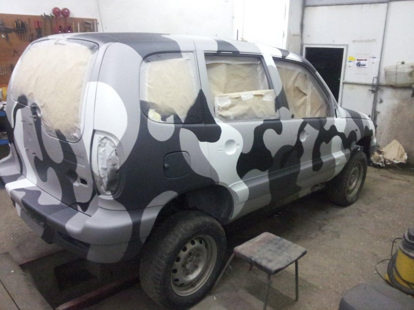 Шевроле Нива камуфляж серый