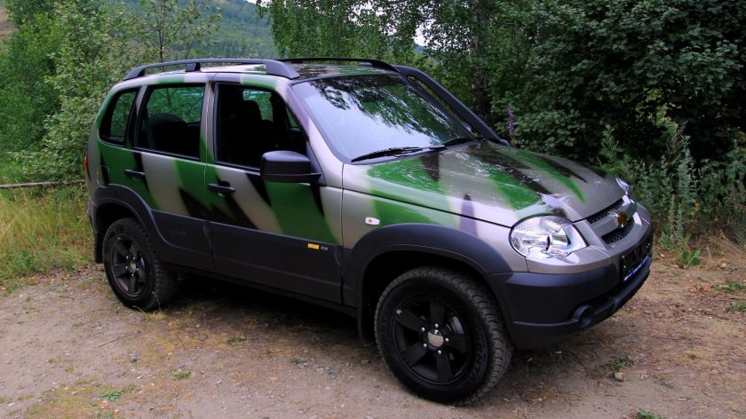 Нива Шевроле Раптор камуфляж