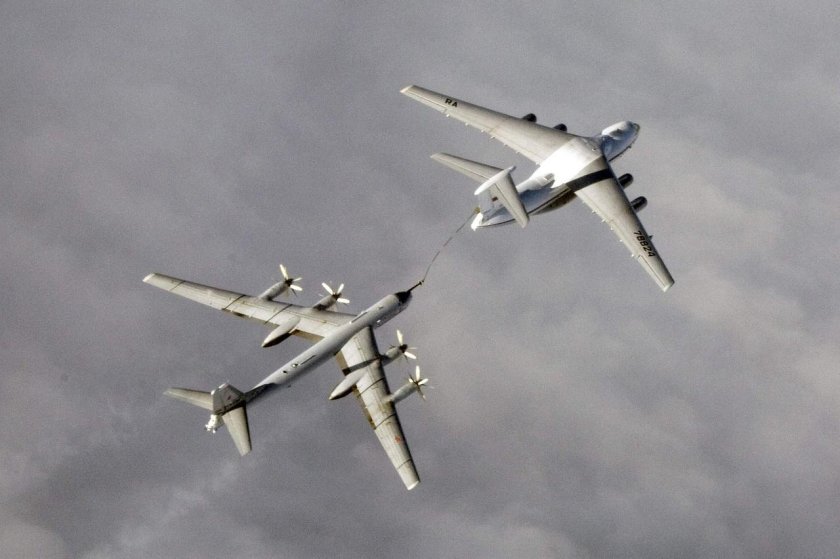 Ту-95 бомбардировщик