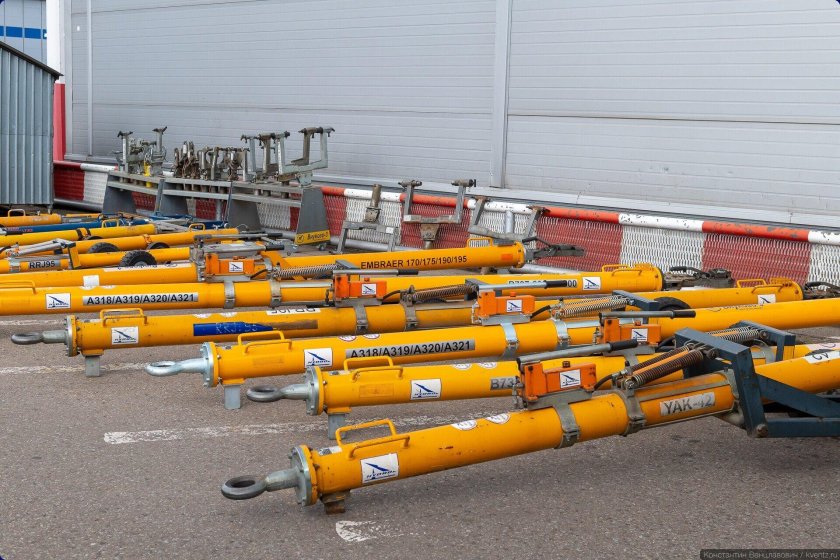 Буксировочное водило а320