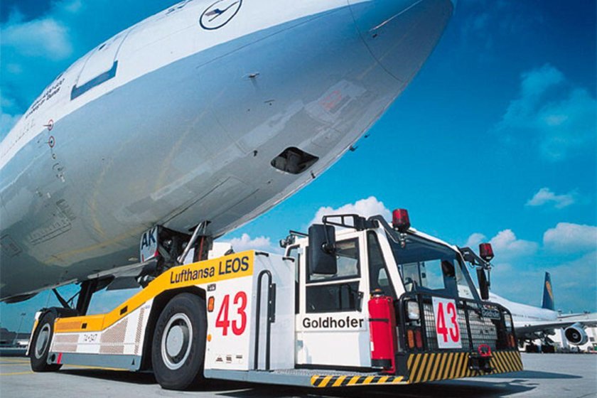 Аэродромный тягач JBT b250