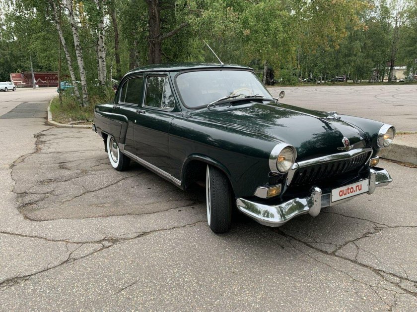 Газ 21 волга черная