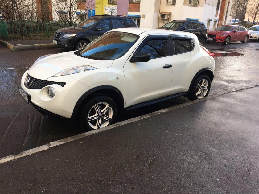Nissan Juke тонированный