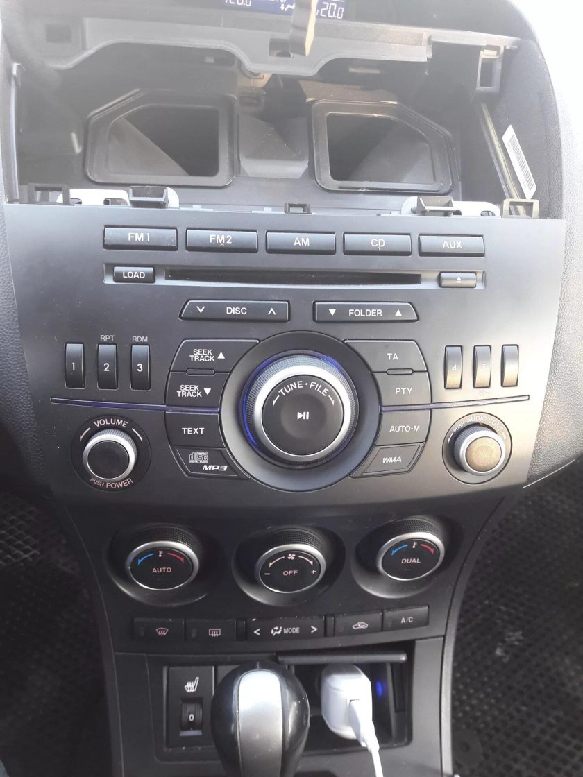 Магнитола Мазда 3 BL