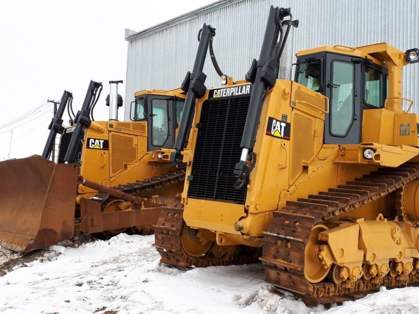 Бульдозер Cat d9