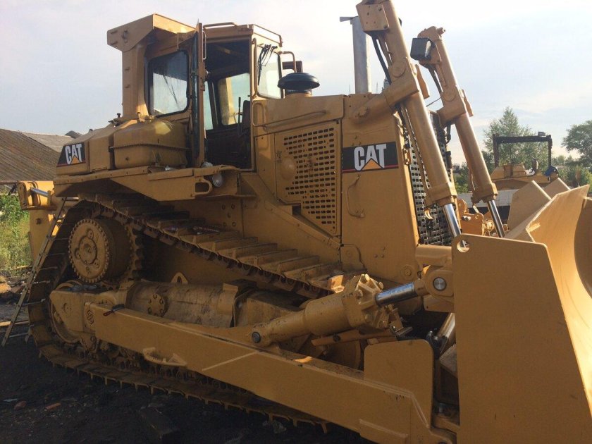 Катерпиллер бульдозер d9l