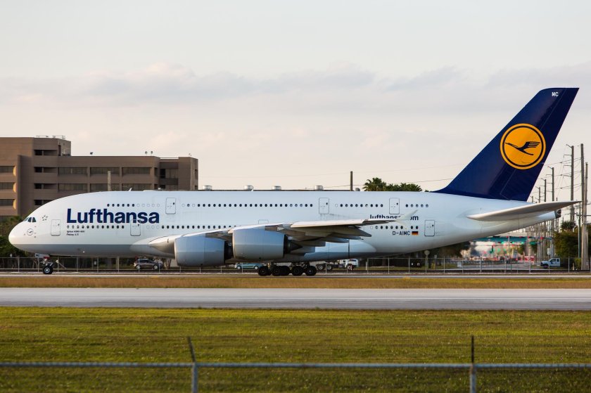 Самолет Аэробус а390