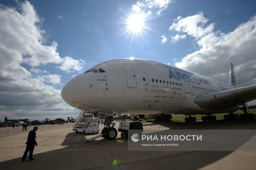 Самый длинный самолёт в мире пассажирский