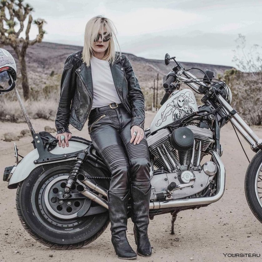 Байкерши Харли Дэвидсон