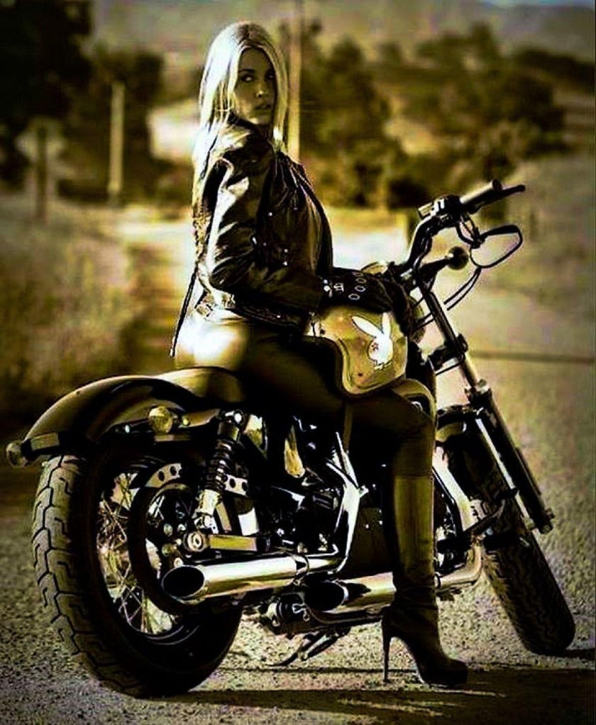 Женский Харлей Дэвидсон мотоцикл