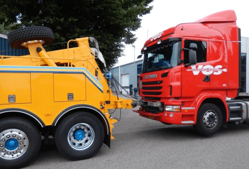 Грузовой эвакуатор Скания 8х4