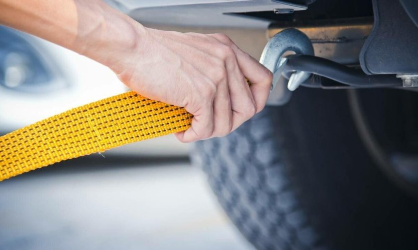 Буксировка автомобиля