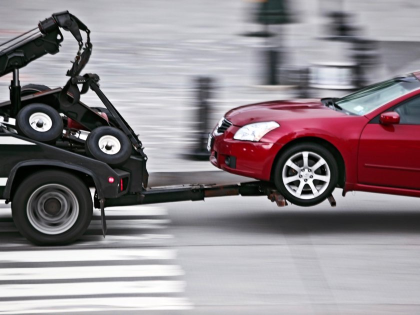 Буксировка автомобиля