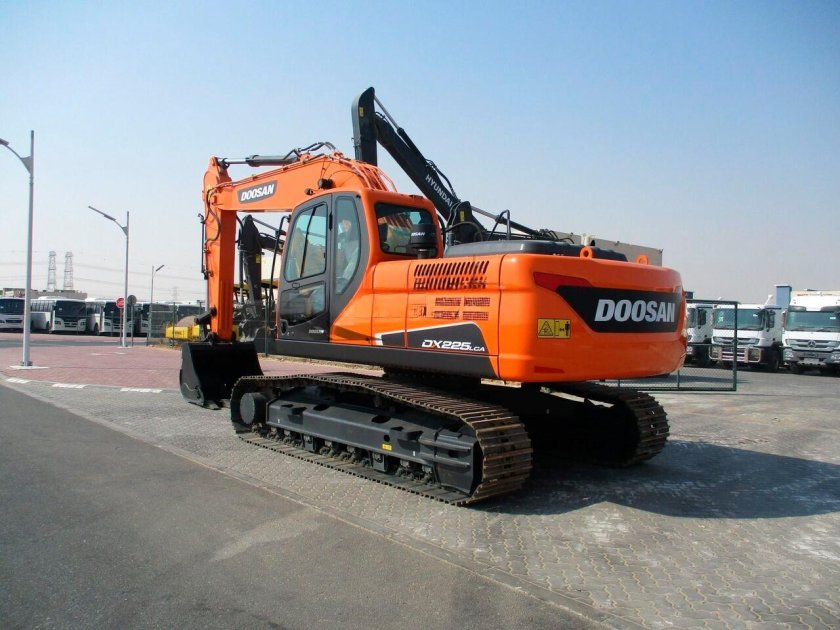 Doosan dx 225 lca