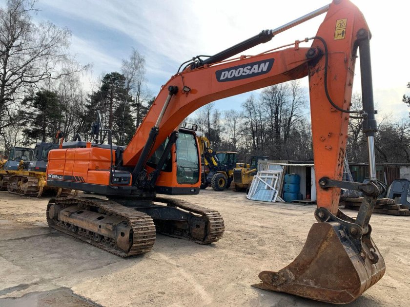 Doosan Solar 225nlc-v