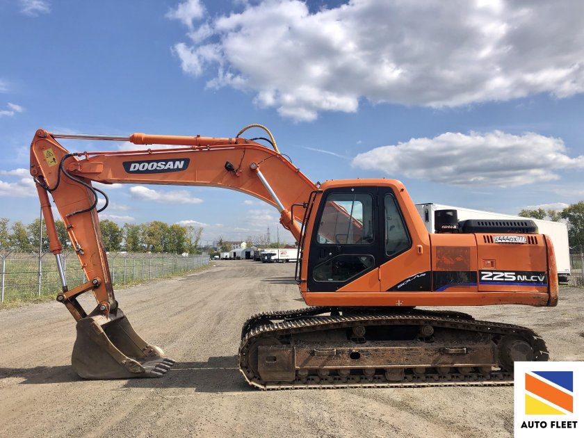 Doosan dx225