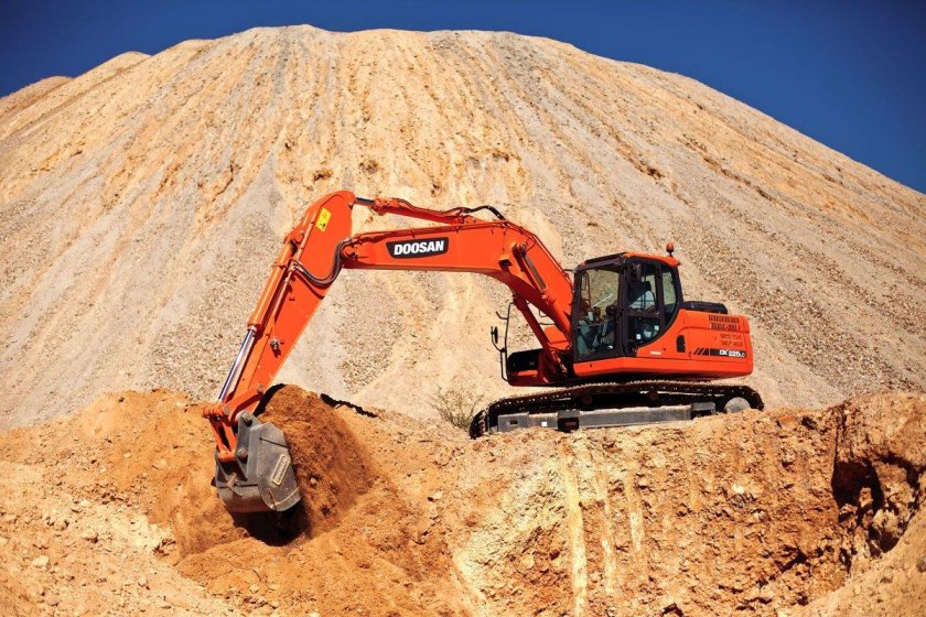 Экскаватор Doosan dx225lca