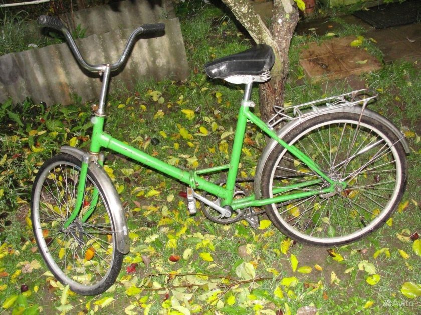 Зеленый Советский велосипед салют